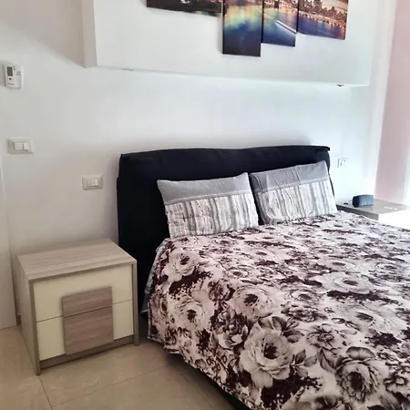 Dimora San Francesco Apartamento Pésaro